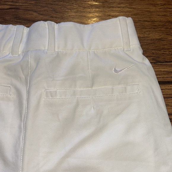 Nike Dri-FIT Victory
Women's 5" Golf Shorts NWT - Picture 9 of 11